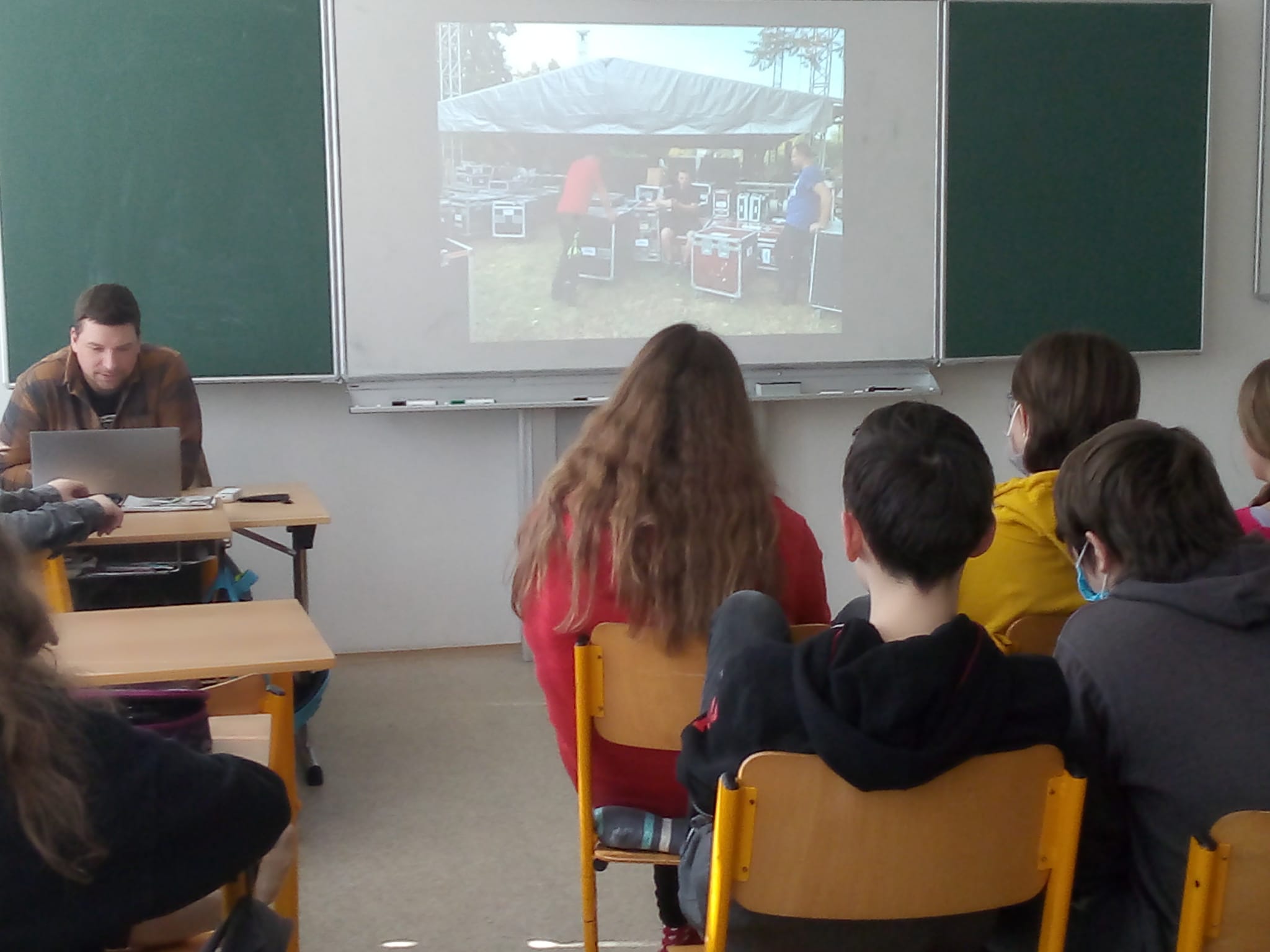 Beseda s technikem audiovizuální tvorby