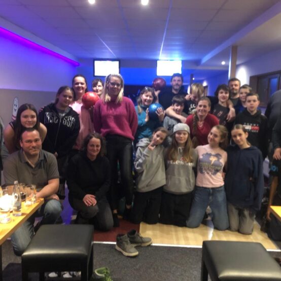 Předvánoční setkání s rodiči na bowlingu