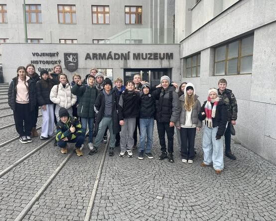 Výlet 7. třídy do Armádního muzea a jump arény
